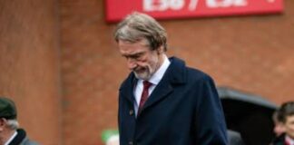 Manchester United opens for sale of the wrong player