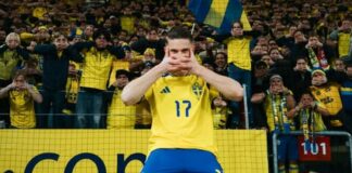 Viktor Gyökeres trademarks his goal celebration