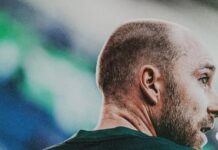 Urges Christian Eriksen to retire